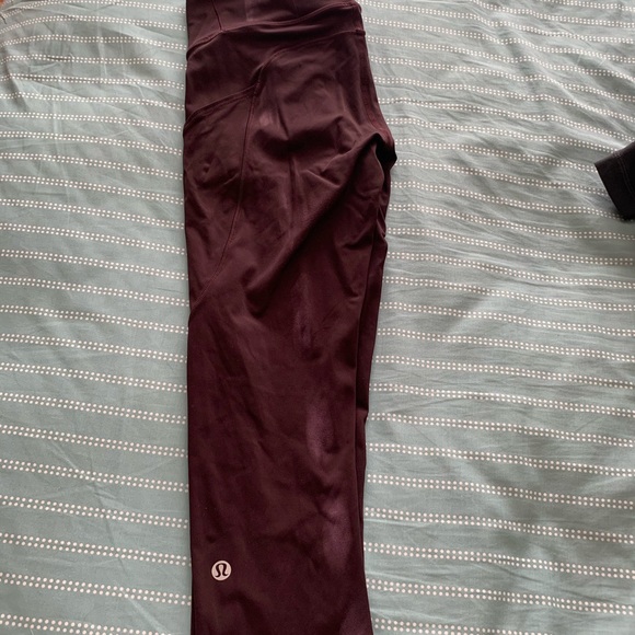 Lululemon - Picture 1 of 2